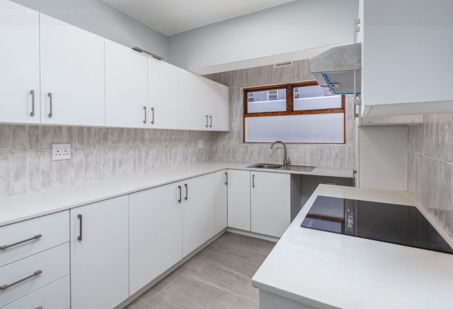 To Let 2 Bedroom Property for Rent in Sea Point Western Cape